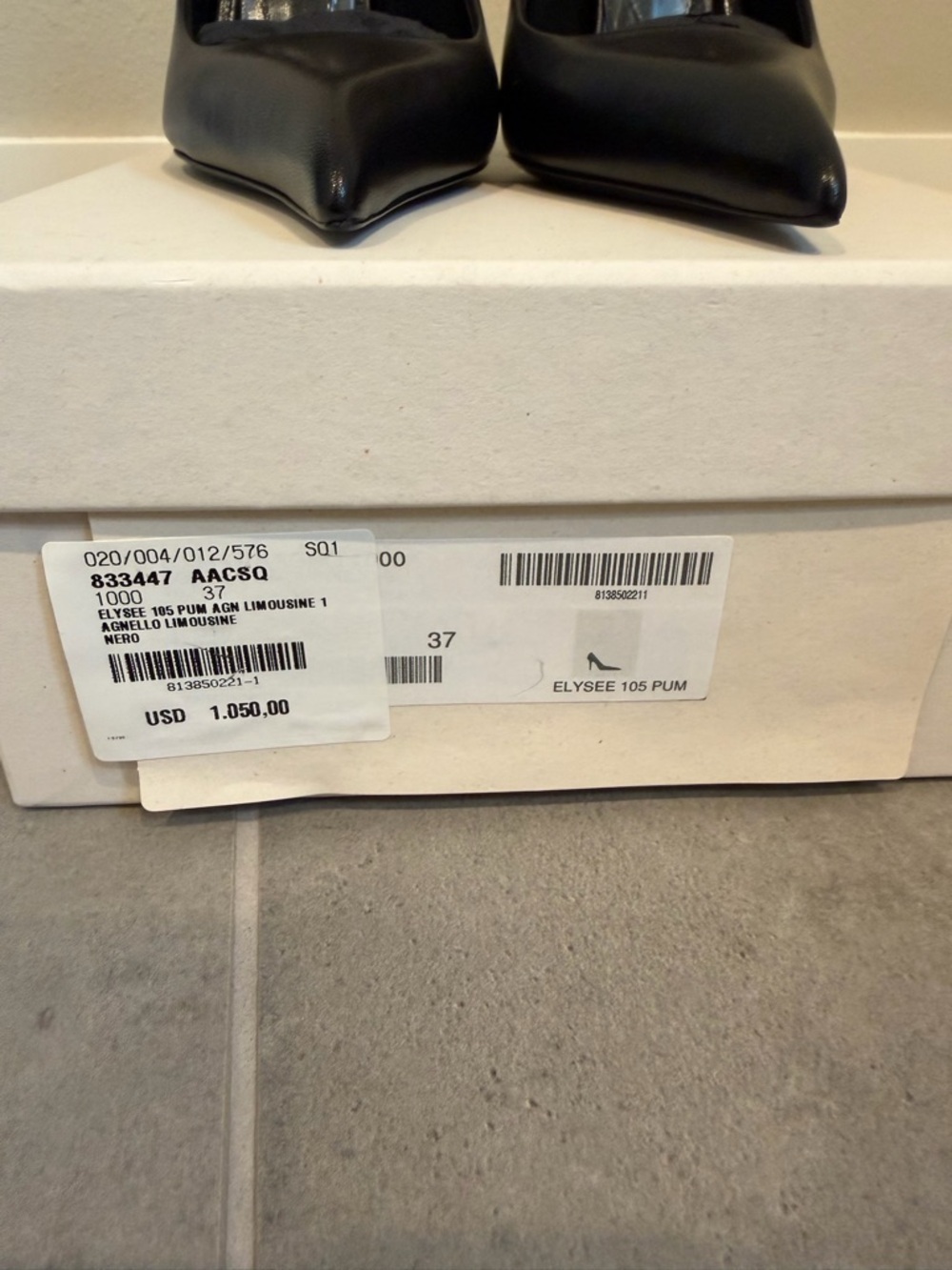 Saint Laurent Black Pointed Leather Pumps - Picture 4 of 7